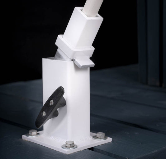 Mooring Whip Deck Mounted Pivots To Vertical Position